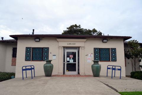 Ocean Beach Library
